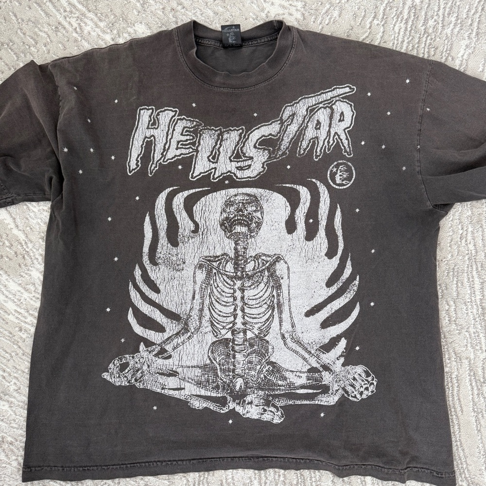Hellstar “Reach Your Inner Peace” Graphic Tee – 2XL – Vintage Wash